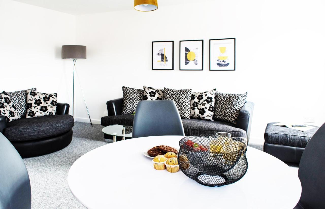 2 Bedroom Apartment Leamington Spa Hosted By Golden Key Lillington  Экстерьер фото
